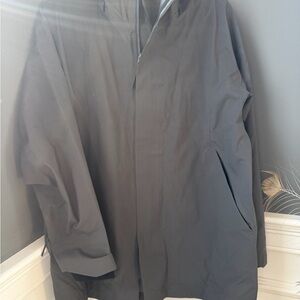 Viev GORE-TEX Gemma Mid Women’s  Hooded Raincoat in Gray